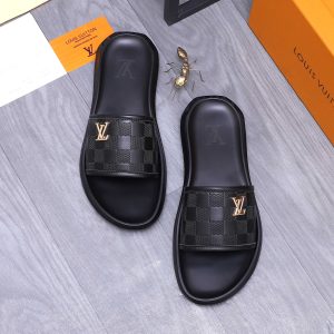 High Quality Luxury Louis Vuitton Faux Leather Slippers
