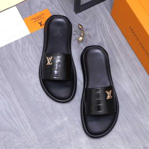 Luxury Louis Vuitton Cowhide Slippers