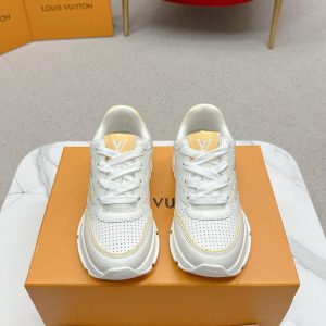 Designer Aaa Louis Vuitton Calfskin Sneakers For Spring