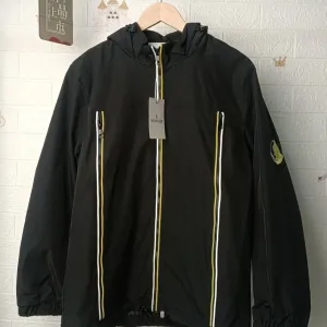 Luxury High Quality Moncler Coat Red Quick-Drying Autumn