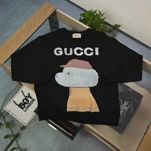 AAA Gucci Sweatshirt Red Street Style A Touch Of Understated Luxury Autumn Winter And