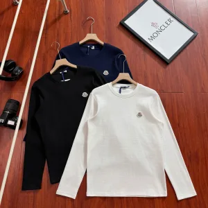 AAA Moncler Long-Sleeved T-Shirt Red Soft And Elastic Simple Design Autumn Winter