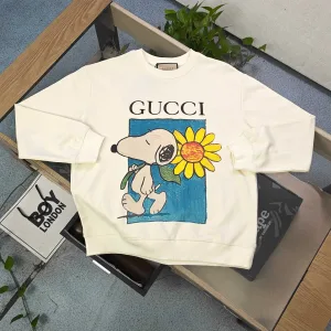 High Quality Gucci Sweatshirt Red Street Style A Touch Of Understated Luxury Autumn Winter And