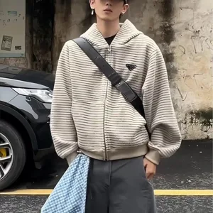 High Quality Designer Prada Long-Sleeved Shirts Red Cotton Plush Fleece Space Air Layer Environmentally Friendly Dyeing