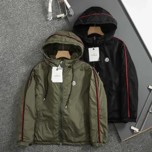 Luxury Moncler Coat Green Delicate And Soft To The Touch Autumn Winter