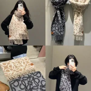 AAA Luxury Loewe Scarf Red Cashmere