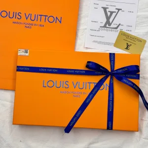 High Quality Louis Vuitton Shawl Red Cashmere Jacquard Winter
