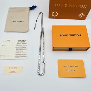 Designer Louis Vuitton Necklace Azure Lace