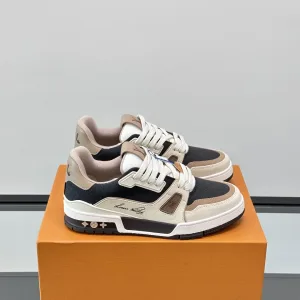 AAA Super Clone Louis Vuitton Sneakers Color