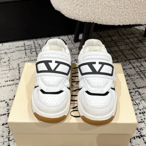 High Quality Super Clone Valentino Sneakers Red Top-Grain Cowhide Sheepskin