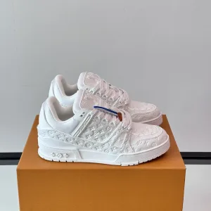 High Quality Louis Vuitton Sneakers Color