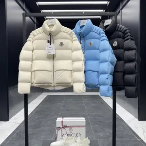Luxury High Quality Moncler Coat Color Down