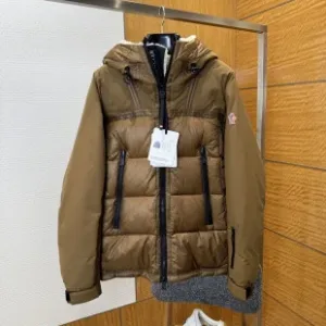 AAA Moncler Coat Brown Duck Down Nylon Plush Exquisite Workmanship Sophistication Winter Patch