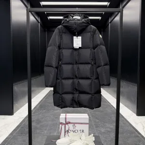 High Quality Moncler Outerwear Red Silk Goose Down Nylon Silky Smooth Satin Fabric Zippered Pocket
