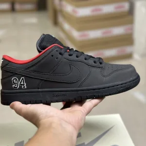 High Quality Luxury Nike Sneakers Red Suede Rubber Outsole High-Quality Materials Skateboarding