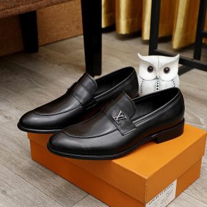 Luxury Louis Vuitton Cowhide Formal Attire