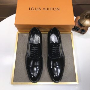 1:1 Louis Vuitton Cowhide Formal Attire