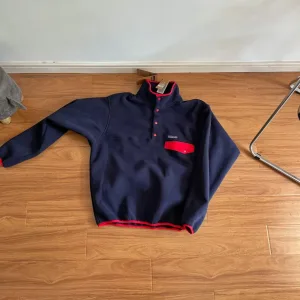 Luxury Designer Patagonia Outerwear Red Wool Lambswool Polyester Nylon Spandex Fleece Patch