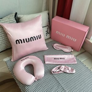 Aaa Miu Miu Silk Set For Spring