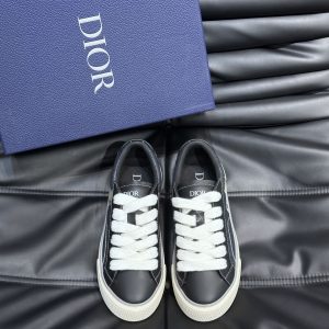 1:1 High Quality Dior Brass Sneakers