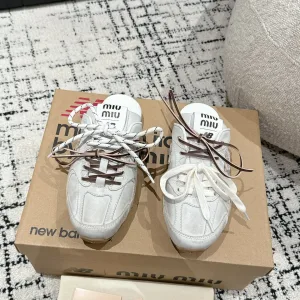 Reps Super Clone New Balance Flat Shoes Red Suede