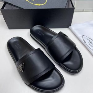 High Quality 1:1 Prada Rubber Slippers