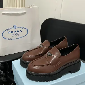 Designer Luxury Prada Loafers Brown Sheepskin Patent Leather Cowhide Rubber Old Style