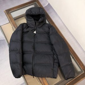 1:1 Luxury Moncler Outerwear