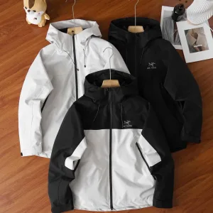 Designer Luxury Archaeopteryx Outerwear Black Polyester Autumn Winter Side Pockets