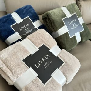 Aaa High Quality Cos Flannel Sofa For Autumn