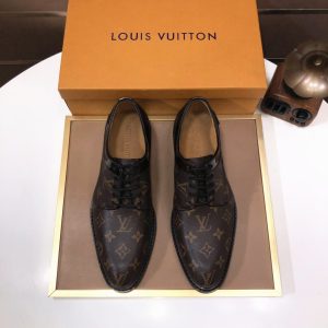 Luxury Louis Vuitton Cowhide Formal Attire