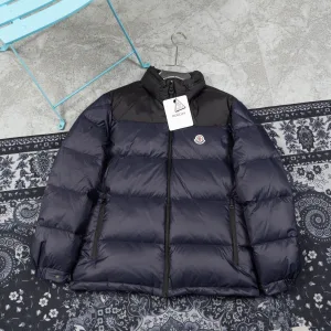 AAA Monk Down Jacket Red Duck Adhesive Nylon Jacquard Embroidery Patch Screen Printing Zippered Pocket