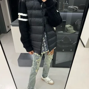High Quality Monk Outerwear Red Wool Feather Duck Down Fleece Exquisite Workmanship Elegant Style Patch Side Pockets