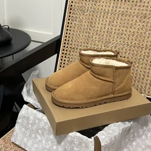 Super Clone Ugg Snow Boots Red