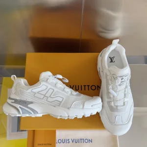 AAA Super Clone Louis Vuitton Sneakers Mesh Rubber Outsole Running Breathable