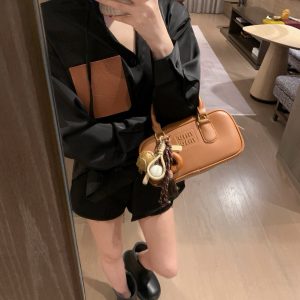Aaa Loewe Leather Ruler
