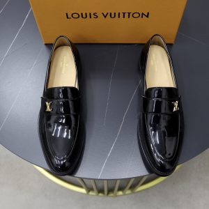 Luxury 1:1 Louis Vuitton Cowhide Leather Shoes