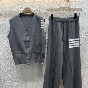 High Quality Luxury Thom Browne Jacquard Trousers