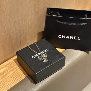 Designer AAA Chanel Necklace Red Acrylic Lace Spring Summer