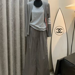 High Quality Thom Browne Trousers