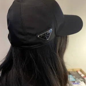 High Quality Prada Hat Red Nylon Suitable For All Seasons