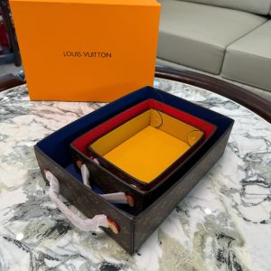 High Quality Luxury Louis Vuitton Calfskin Keychain