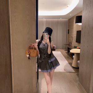 1:1 Miu Miu Vest