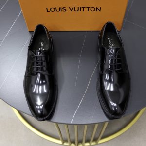 Designer High Quality Louis Vuitton Cowhide Formal Attire