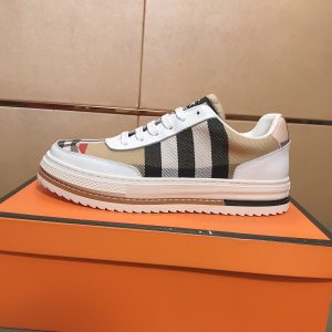 Aaa Burberry Cowhide Casual Shoes