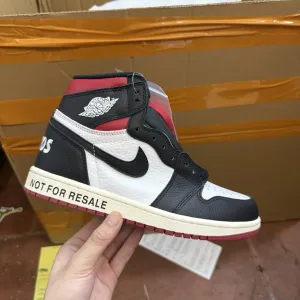 AAA Etro Jordan