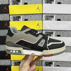 AAA Louis Vuitton Sneakers