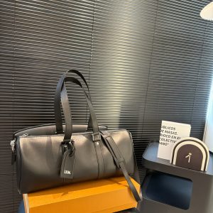High Quality Louis Vuitton Pillow For Fall