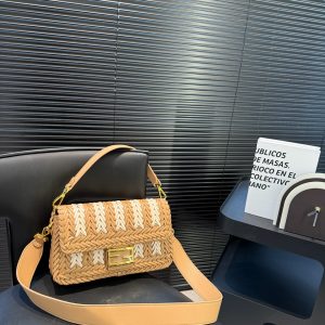 Designer High Quality Fendi Ruler