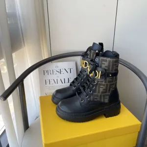 Reps Designer Fendi Dr. Martens Boots Ash Top-Grain Cowhide Rubber Autumn Winter